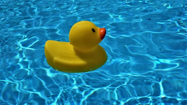 pH plus für den Pool: So sorgt ihr für klares, angenehmes Wasser