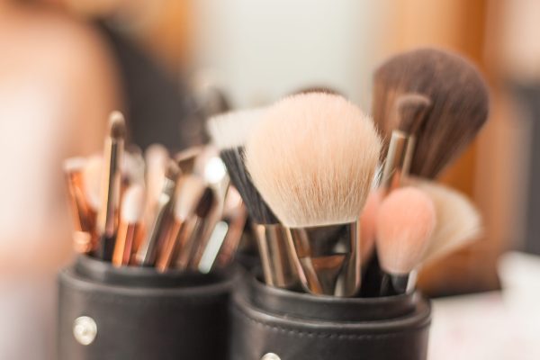 Saubere Make-up-Pinsel mit Natron